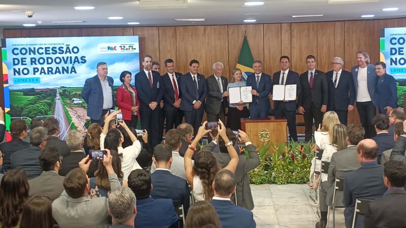 Com R$ 36 bilhões em obras, contratos dos lotes 3 e 6 das rodovias paranaenses são assinados