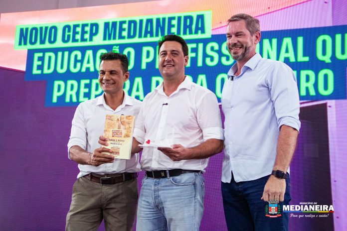 Ratinho Junior inaugura Centro de Educação Profissional em Medianeira